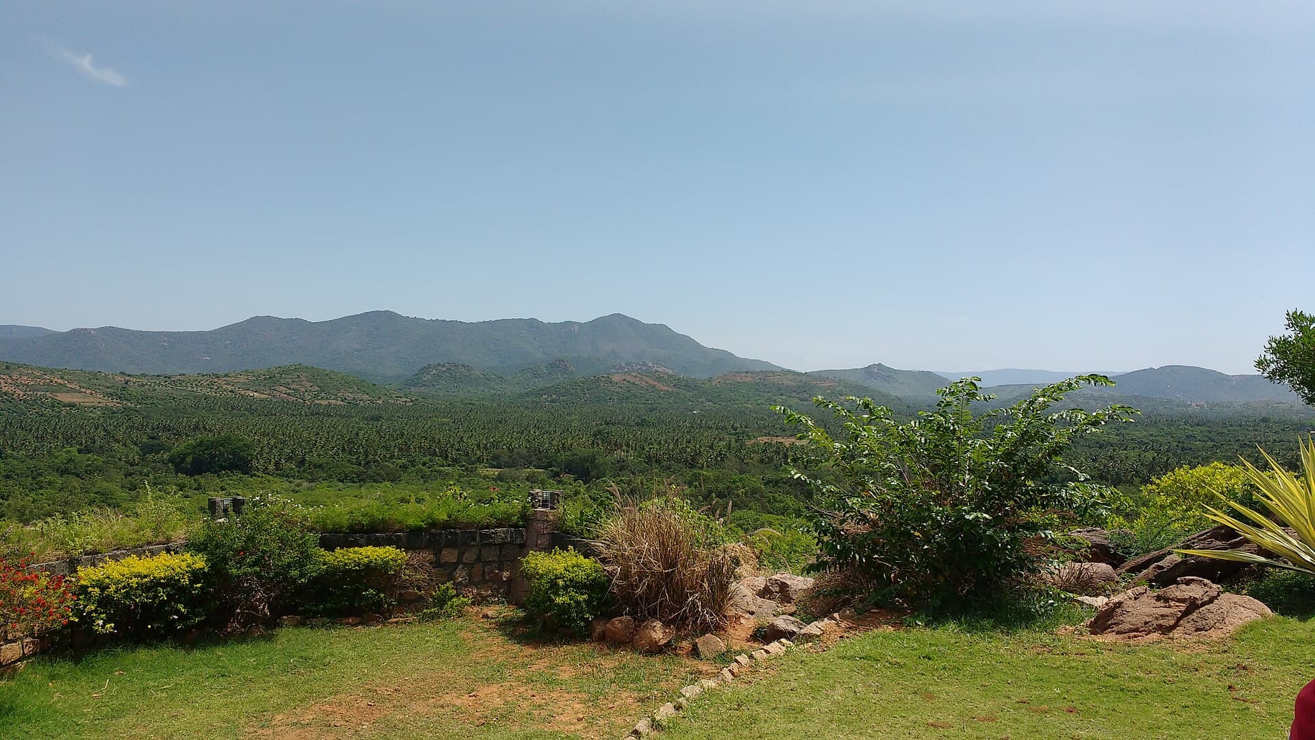 Green hills on the Madurai–Dindigul border near the ashram