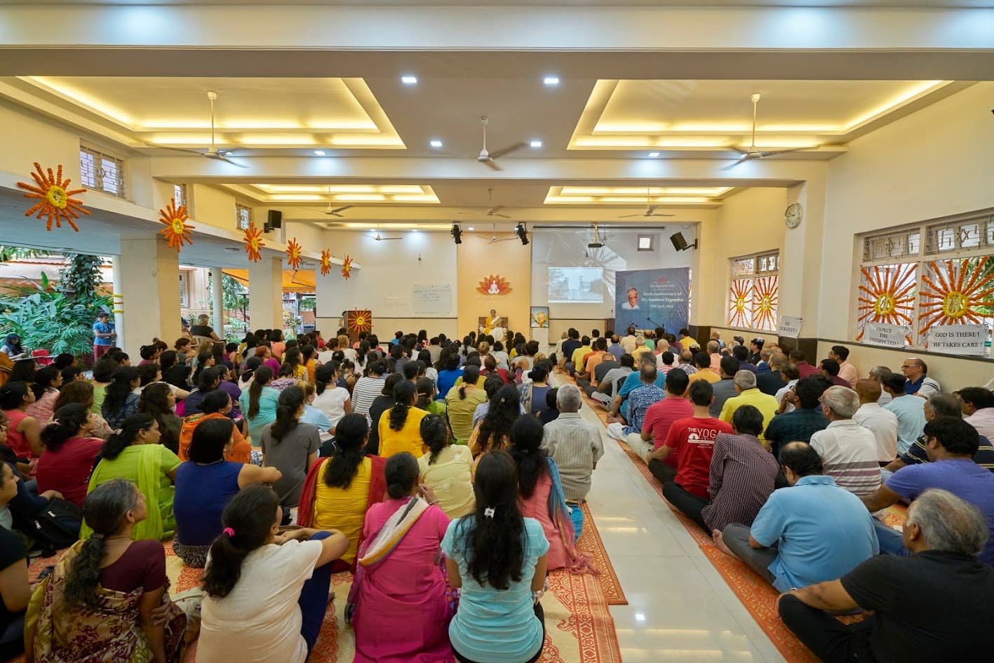 A session in the main hall of The Yoga Institute, Santacruz