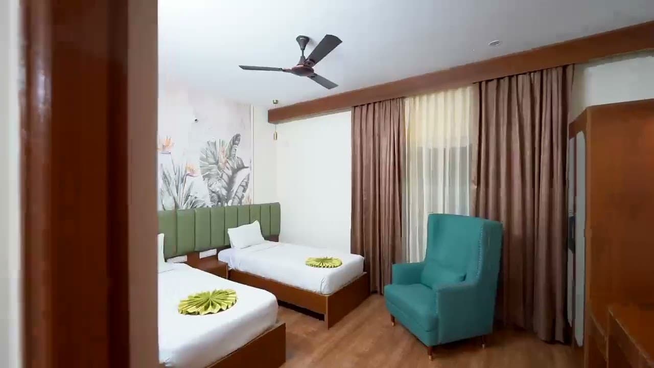 Still from “Shathayu Retreat | Reconnect with Health, Heal with Ayurveda”, Shathayu Ayurveda’s own video